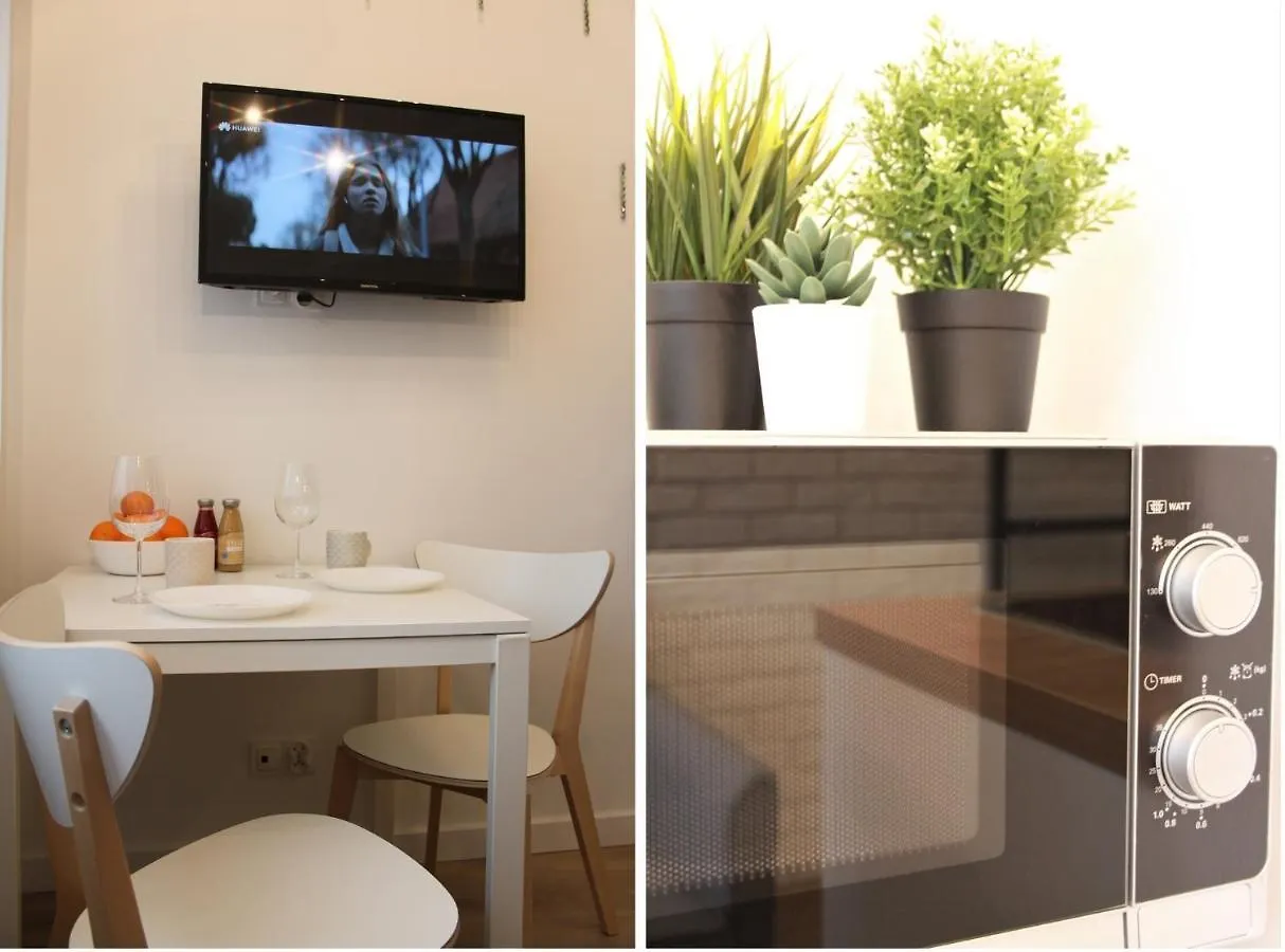 Vistula Studios X 3 Krakow Apartment